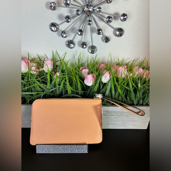 Kate Spade Pebbled Leather Large Wristlet Orange NWT